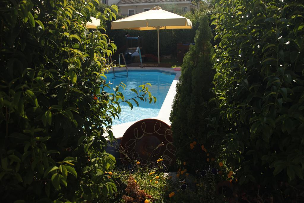 Kalypso Studios & Apartments Karavomylos Luaran gambar