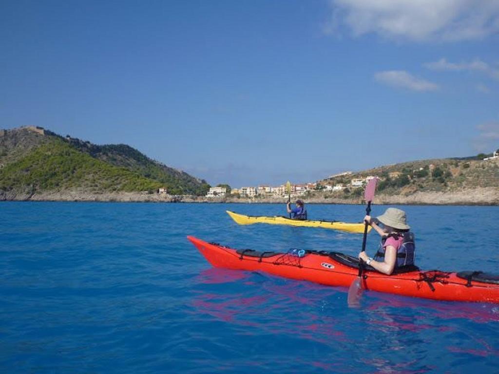Kalypso Studios & Apartments Karavomylos Luaran gambar
